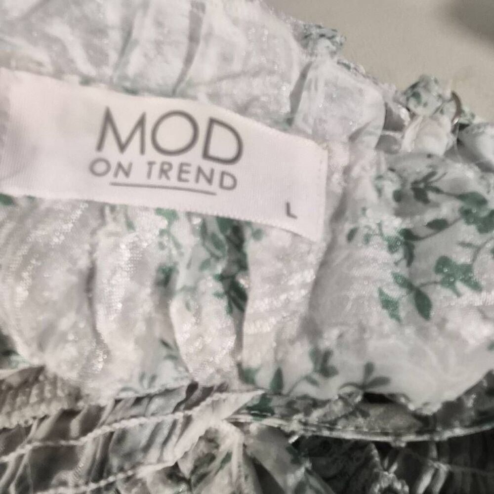 Mod on Trend dress - Picture 5 of 7